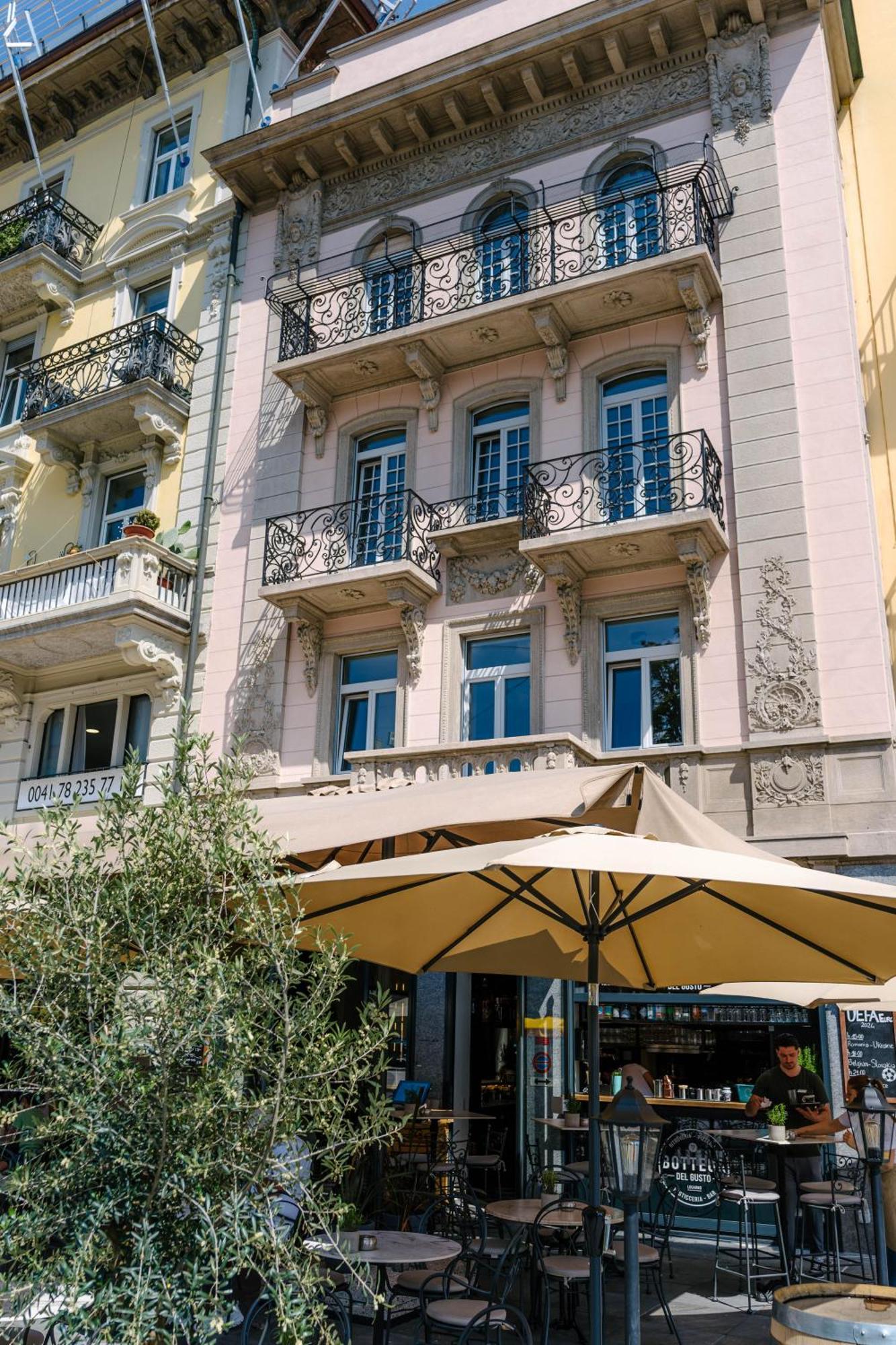 Seven Town House Boutique Hotel 洛迦诺 外观 照片