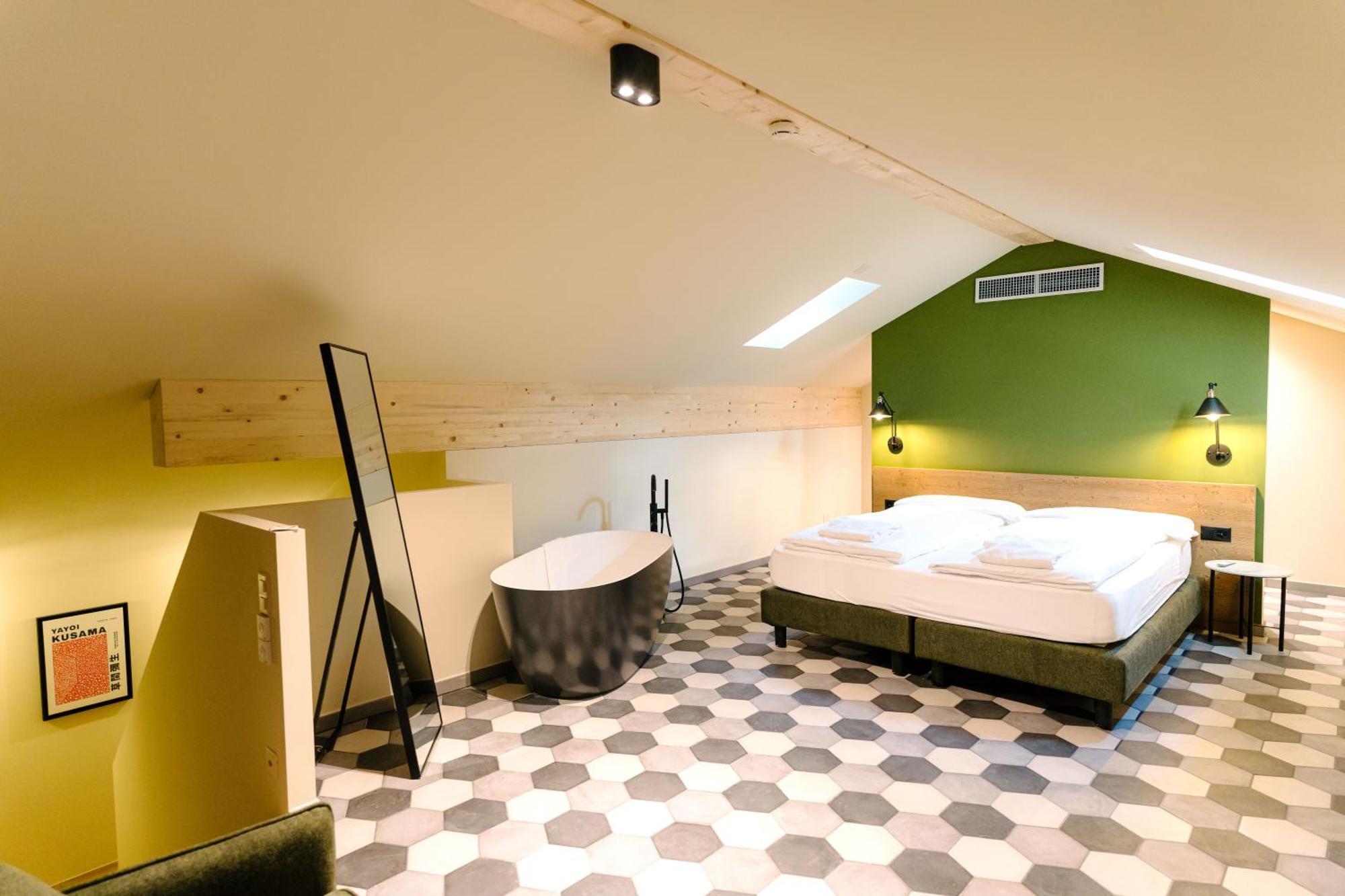 Seven Town House Boutique Hotel 洛迦诺 外观 照片